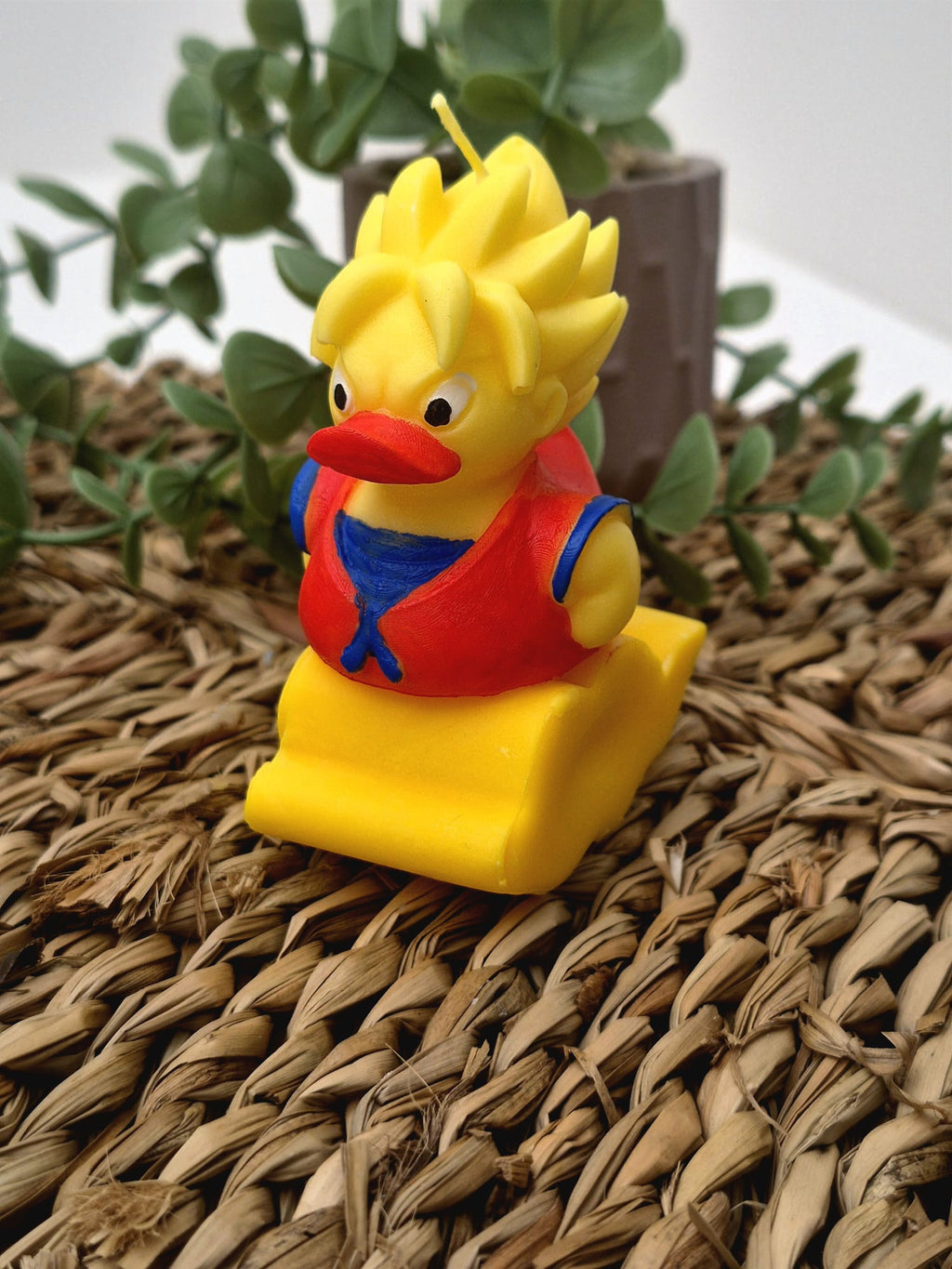 Vela decorativa PATITO GOKU en la Nimbus